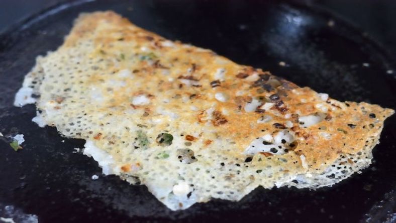 How to cook Onion Rava Dosa at home - Onion Rava Dosa Recipe How to cook Onion Rava Dosa at home - Onion Rava Dosa Recipe