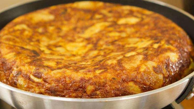 Indian style Spanish omelette, Egg + Potato + Onion Indian style Spanish omelette, Egg + Potato + Onion